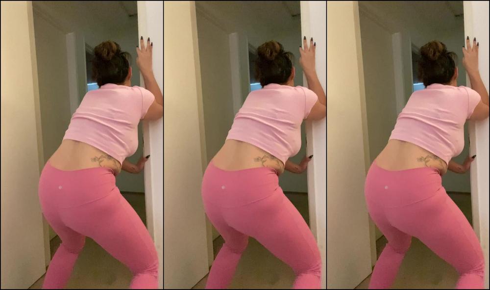 Allyanaamore 2738569616 01 09 2023 Customs Available Fetish Twerking Joi Strippingtease Show Toys Send A Message And Let S Get You Going