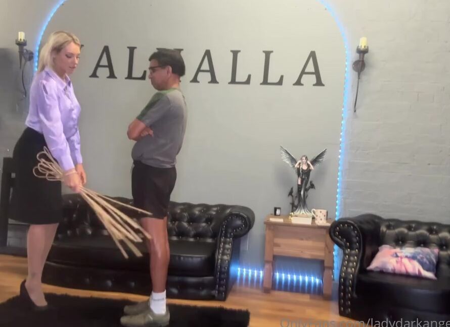 Ladydarkangeluk Onlyfans Naught Boys Get Punished