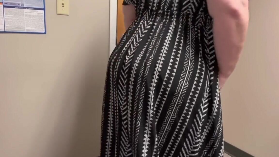 Bootyful Goddess Nicknamed Bootyfulgoddess Findom 10 01 2023 Onlyfans Video Heres My Treat To You Vip Fans For Being Here