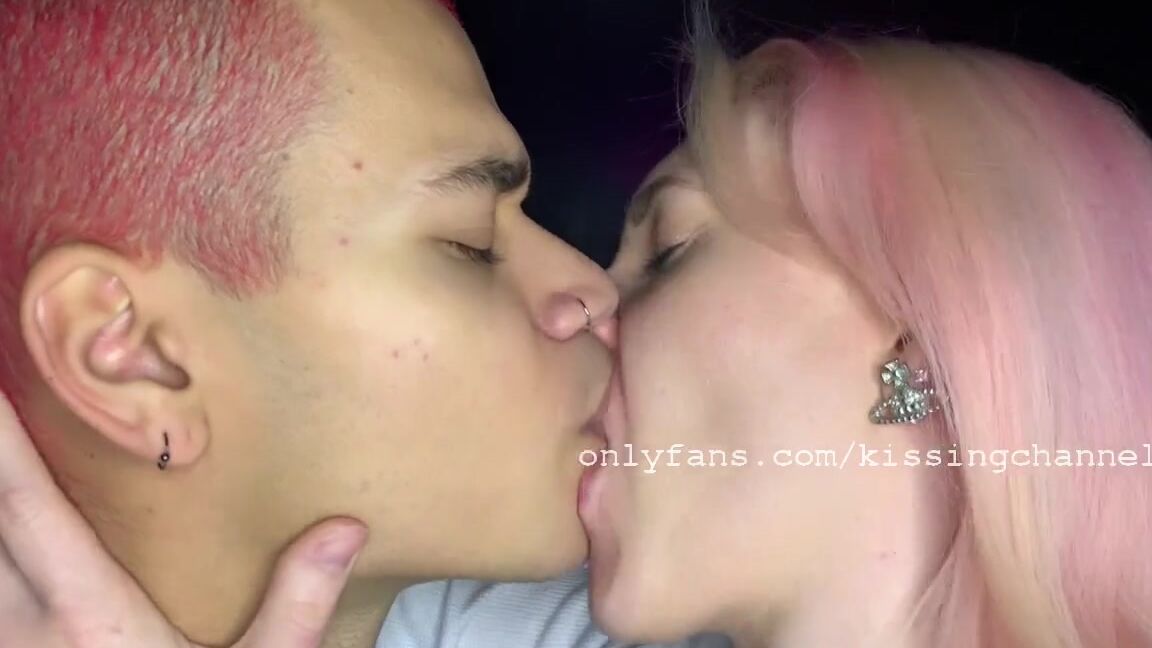 Kissingchannel Nicknamed Kissingchannel 02 07 2022 Onlyfans Video Marcus And Emily Kissing