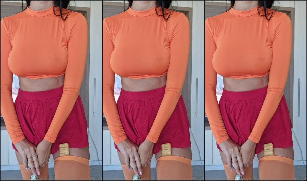 Atomicbrunette18 1 81