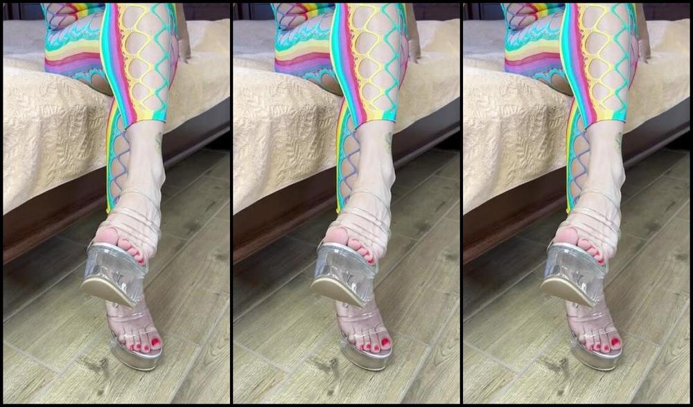 Froggeevip Onlyfans I See You Staring At My Feetso Now Jerk Off And Cum For