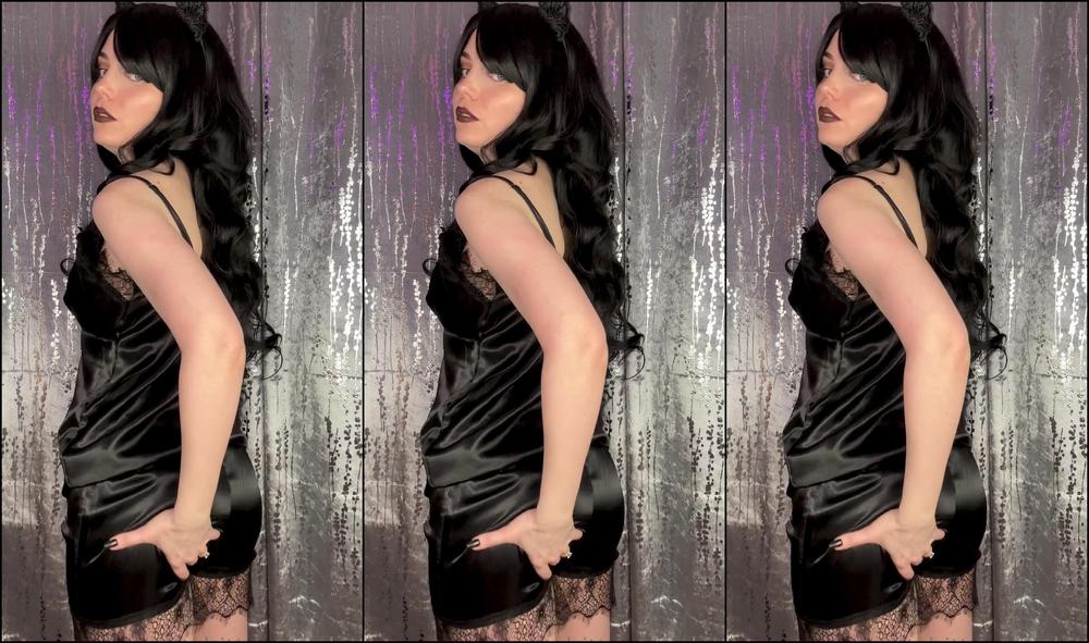 Ittybittyprettykitty When I Take Off My Clothes You Better