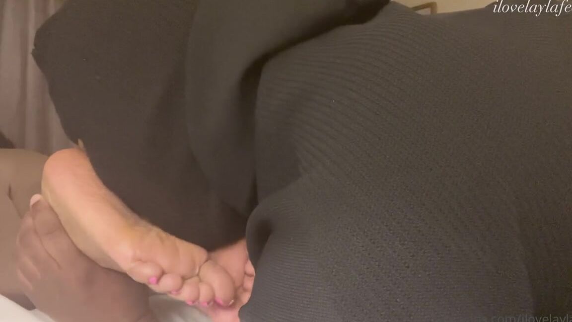 Ilovelaylafeet Onlyfans I Told Him Worship My Soles From The Back Ilovelaylafeet