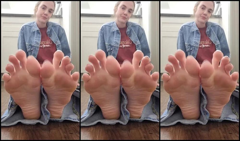 Megan Fletcher Aka Sweetsoleprincess Onlyfans Jerk Off Quietly To My Perfect Sweaty Soles Theyre So Big Arent They I Bet They