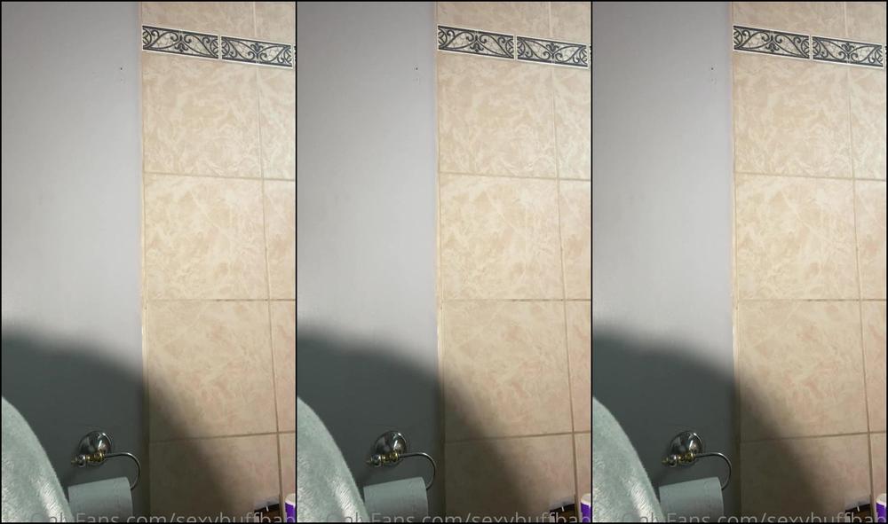 Sexybuffbabe Just A Typical Weekend Of Cleaning Flexing And Terrorizing Men With My Growing Muscle Bo