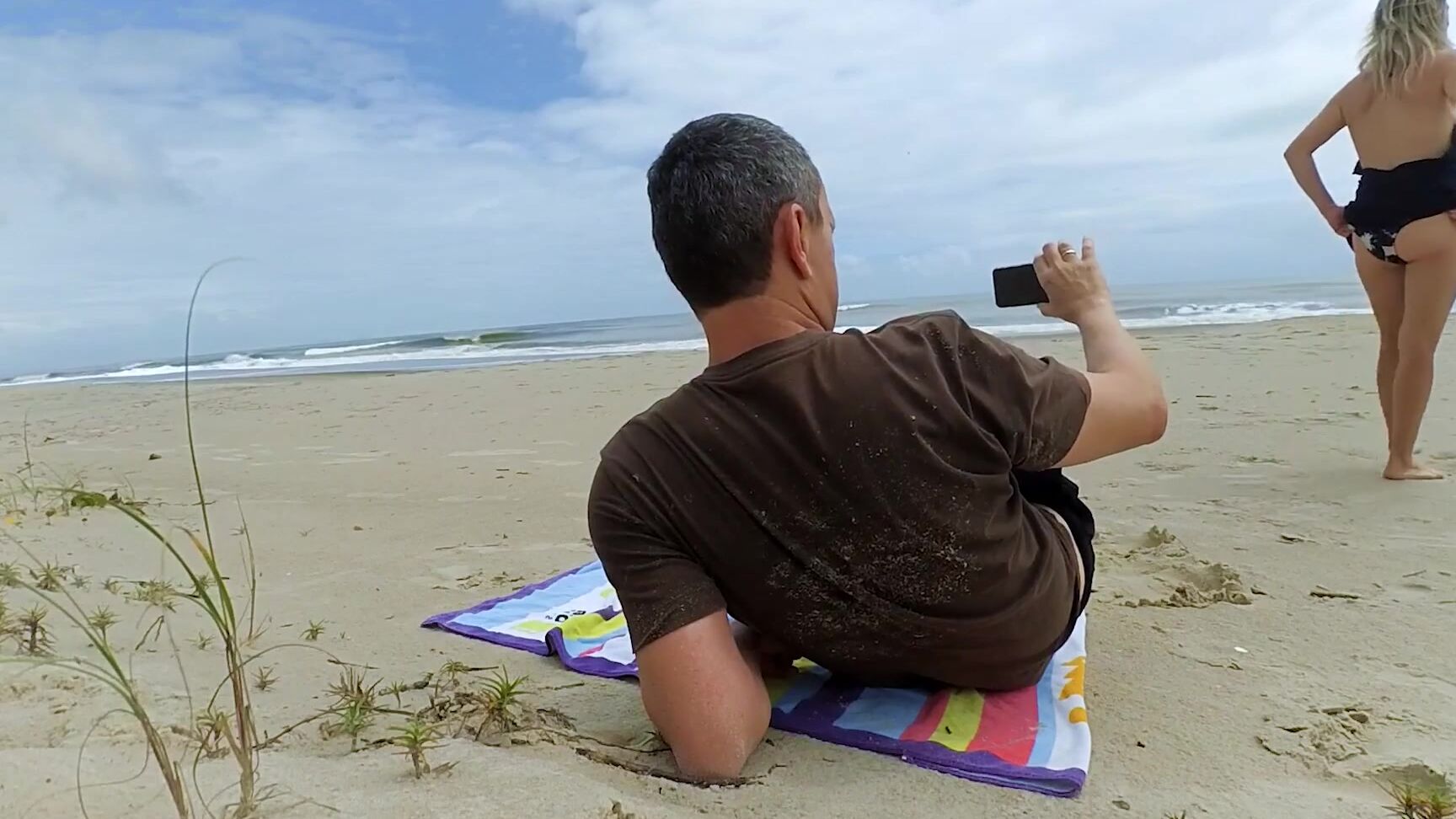 Screwdriverzzz 049.Cum in my ass right on the beach xhamster