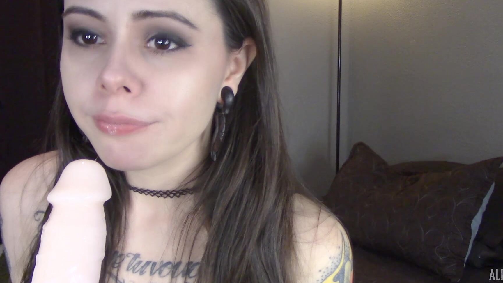 Pillow Humping, Tattoos, Dildo Sucking, Solo Female, Brunette alicemidgard sensual bj and pillow ride ManyVids