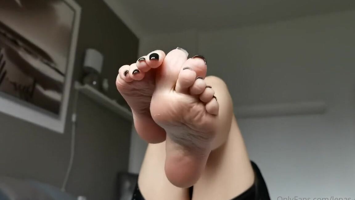 Sexy Lenasdiary Onlyfans 515446650 Do You Like My Black Toesp
