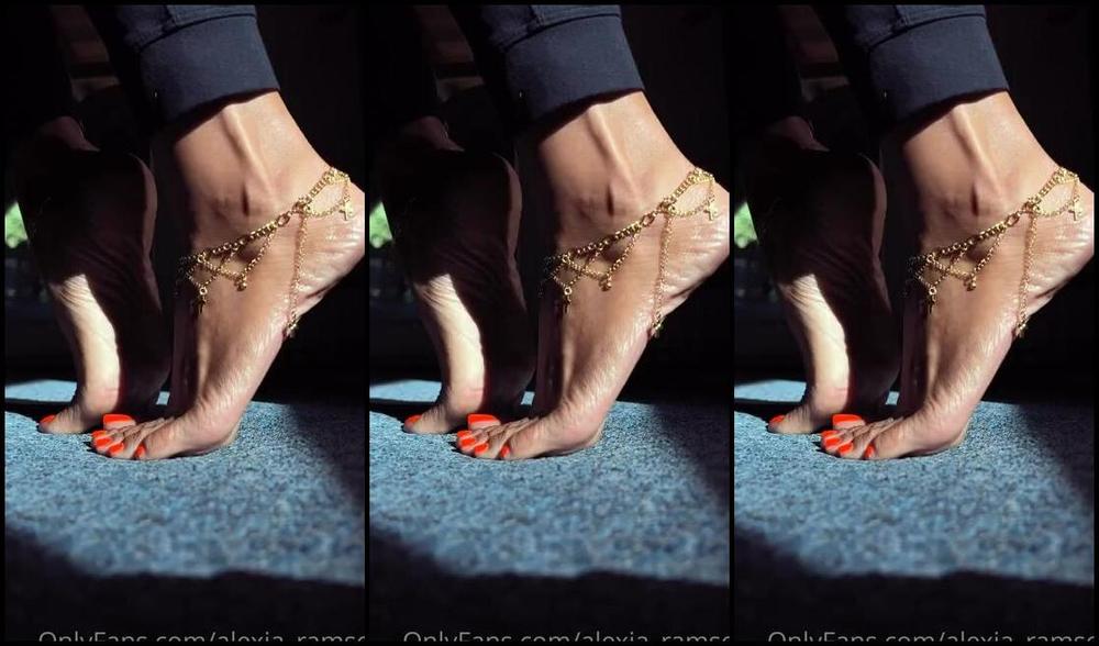 Alexia Ramsey Onlyfans Enjoy My Sexy Bright Orange Painted Toes And My Perfect Soles