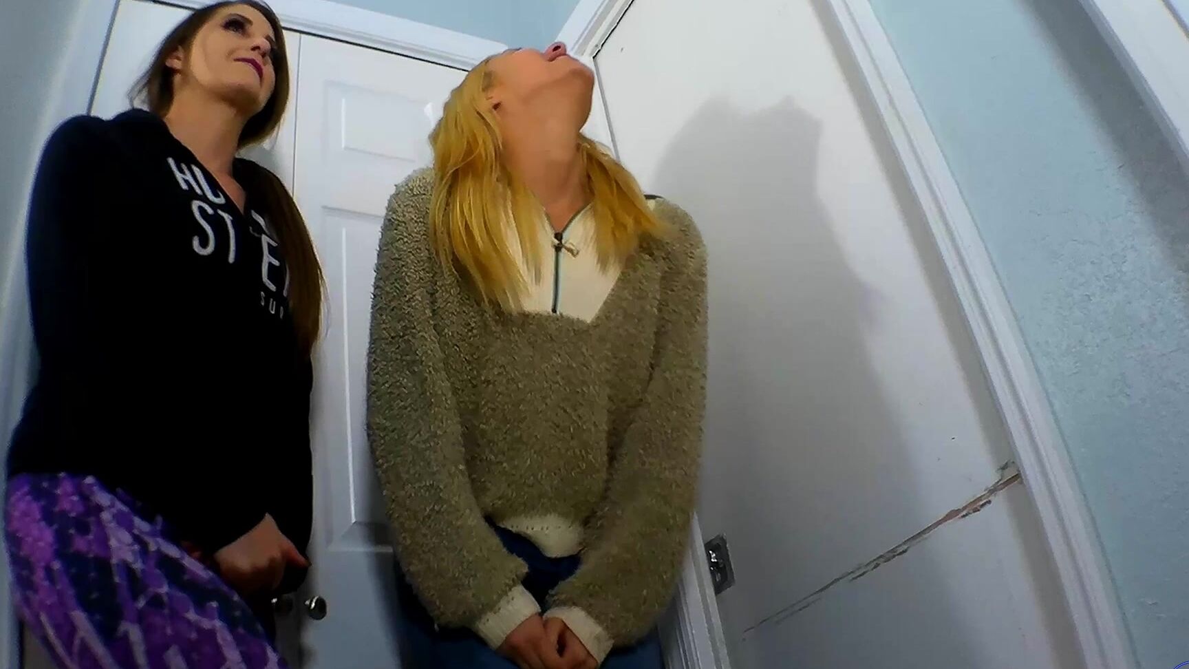 Aglaeagroup Desperate Peeing In The Tub