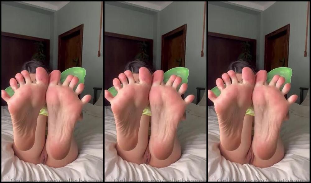 Aimee Kelly Aka Kellytheaimee Onlyfans A Hot Sexxy Toe Spread Tease And Oil In A Hot Fairy Outfit