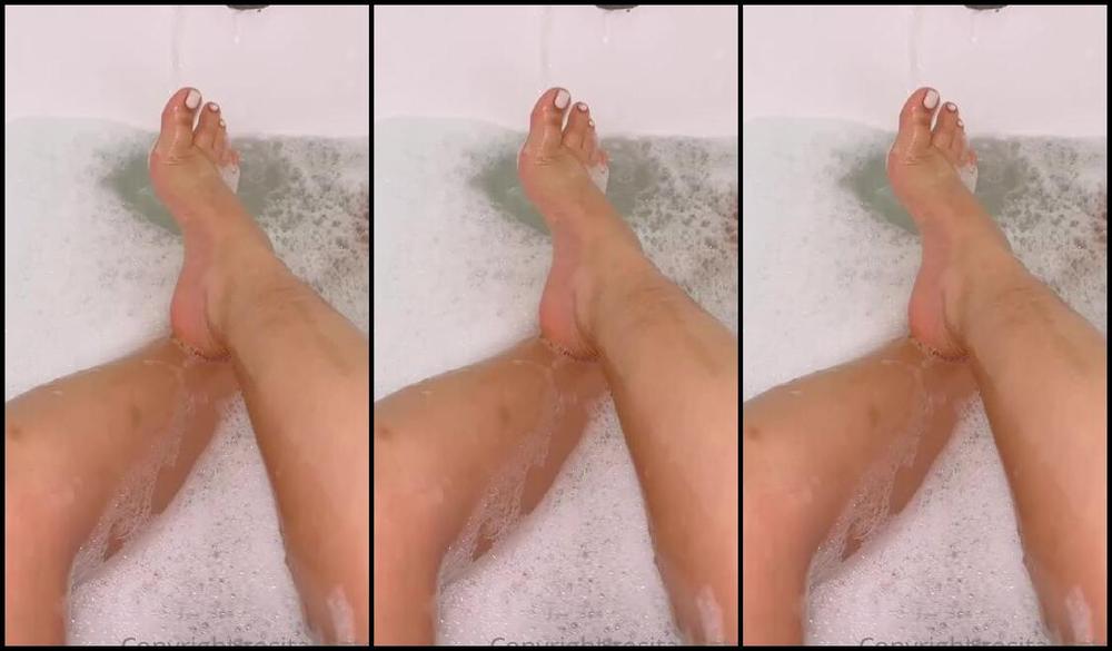 Rositapastel Nicknamed Rositapastel Onlyfans Come And Take A Shower With