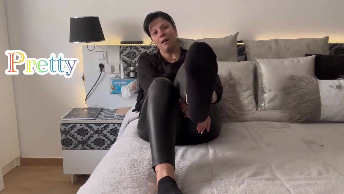 Prettyprincess220 12 29 2024 Onlyfans Video Playing With My Farts And My Dirty Socks