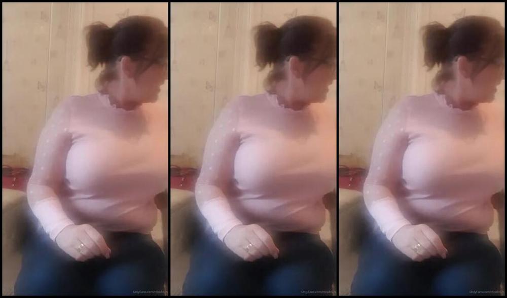 Miss B Nicknamed Missb52S Onlyfans 11 02 2019 Your Attire For Taking Me Shopping