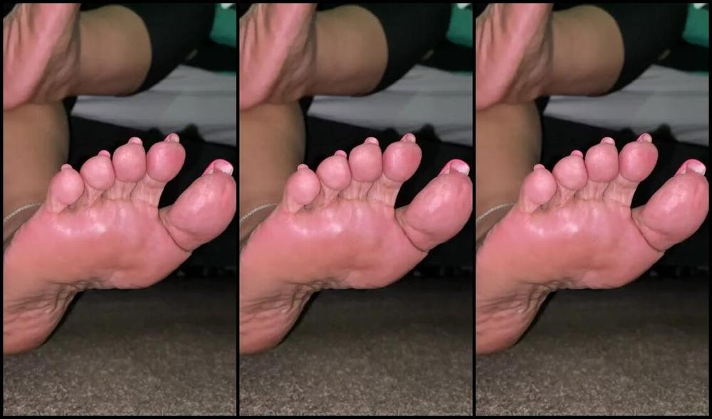 Goddess See Nicknamed Soles 4Ursoul Foot Fetish 02 07 2022 Onlyfans Video For That Morning Wood Love Yall