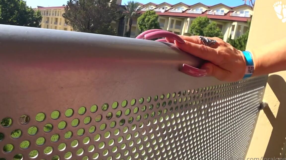 Lora Long Nails Nicknamed Loralongnails Onlyfans Afternoon Nap Rest On The Balcony