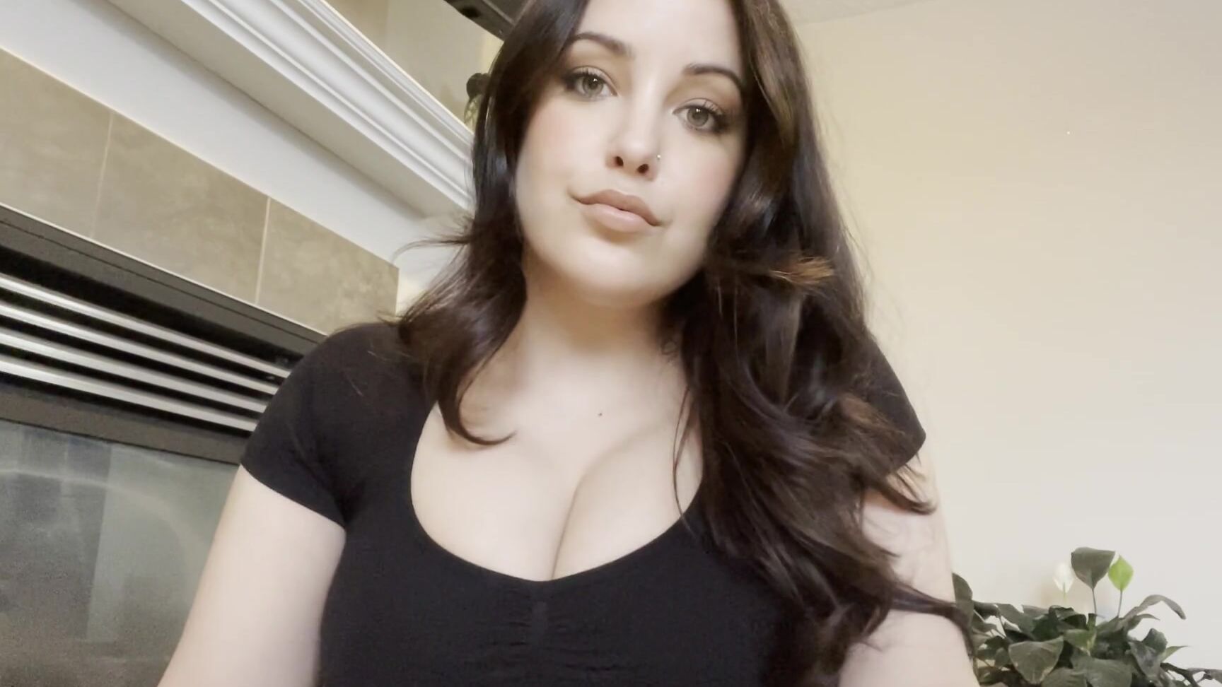 "GirlOnTop880" belly fetish, femdom, kink, mouth fetish, vore Vore Your Mom s Best Friend manyvids