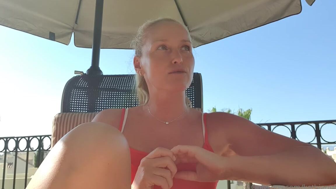 Kathianobilixx Findom 05 21 2020 Onlyfans Video Moving Back To Hungary