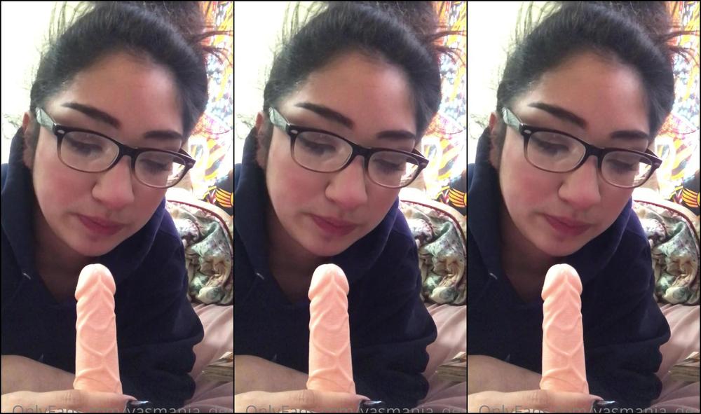 Jazmine Devil Sucking Dick Yummy