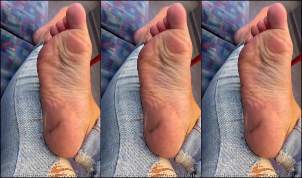 Footsiegalore The Train Was Empty So I Got Comfy Checked Out How Dirty My Soles Were After A Long Day