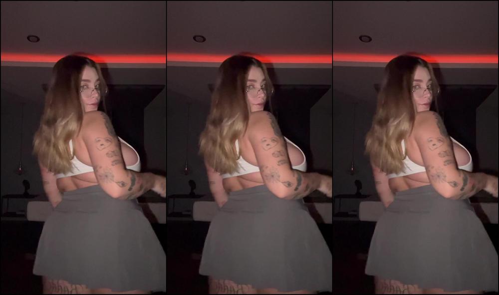 Mwndstef 3487398400 09 17 2024 Um Strip Bem Gostoso Pra Voc