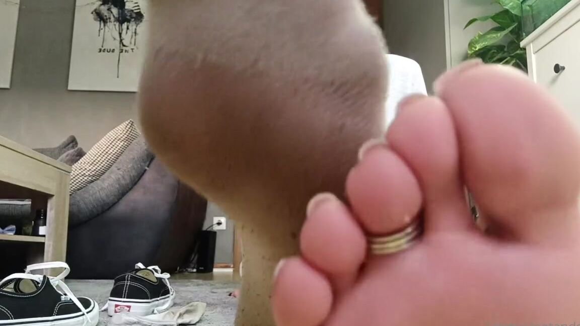 Emmysfeetandsocks Aka Emmyfeetandsocks Onlyfans Some Of My Old Videos Theyll Get Subtitles Very Soon And Ill Upload New Ones Very Soon Too 3P