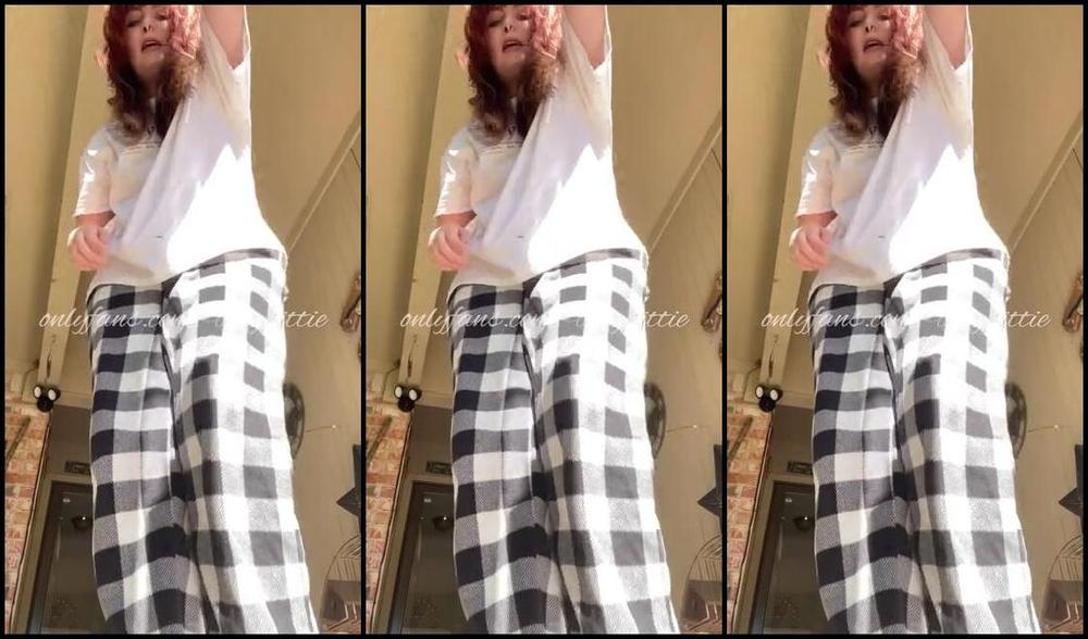 Alyx Wulf Nicknamed Sillywulf Foot Fetish 10 16 2023 Onlyfans Video Humiliation Giantess Lt3