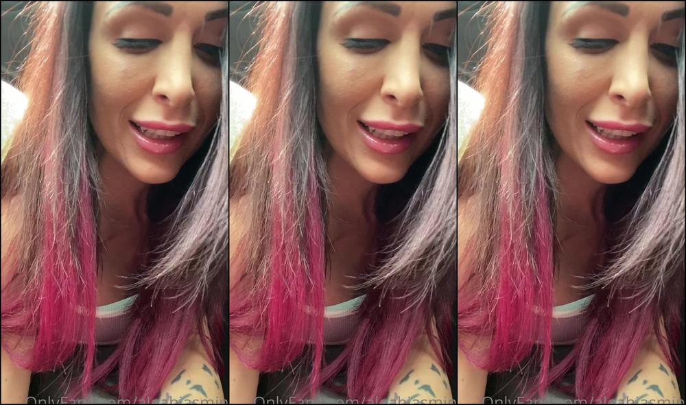 aleahjasmine-26-08-2020-775093706-good-moanin-sun-s-shining-we-should-probably-go-for-a-drive...and-get-up-to-no-good-