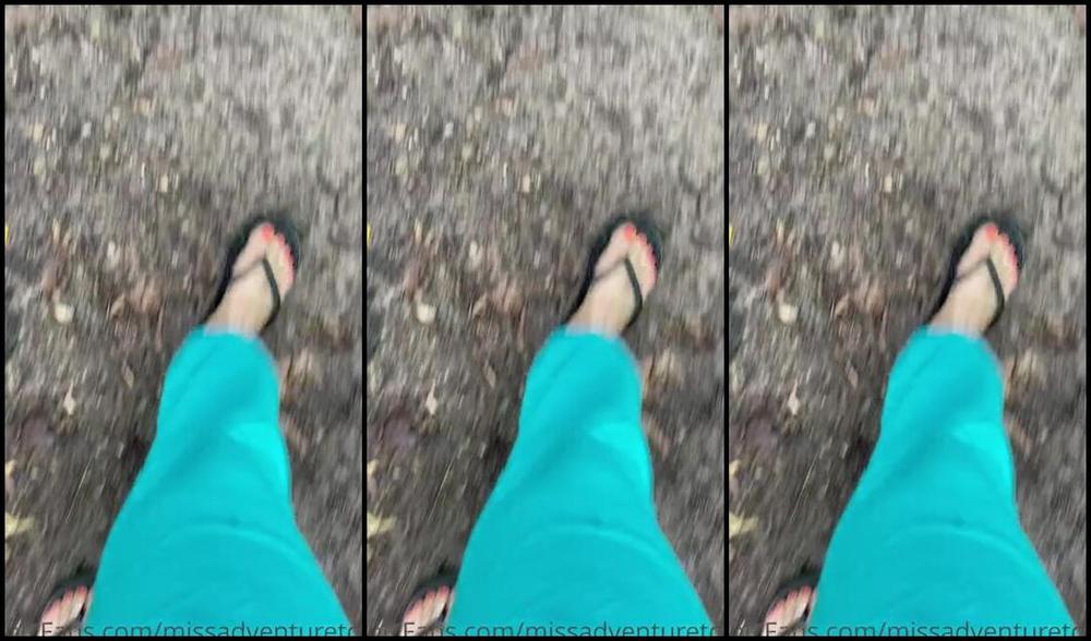 Adventuretoeskat Nicknamed Missadventuretoeskat Onlyfans Dirty Flip Flop Feet I Know You Love The Sound Of That 3