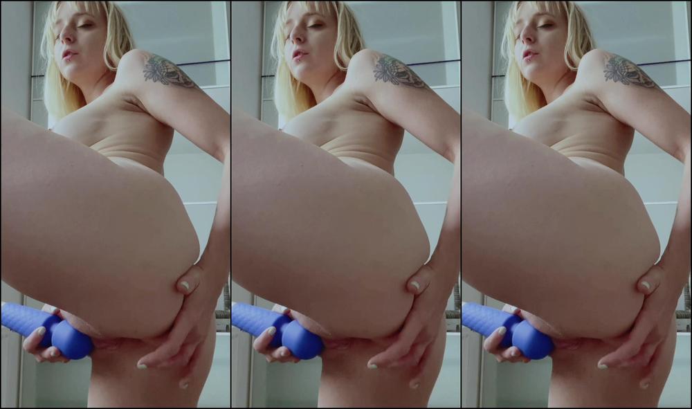 sallyjanerain-09-06-2020-409573910-making-myself-cum-up-against-the-window-