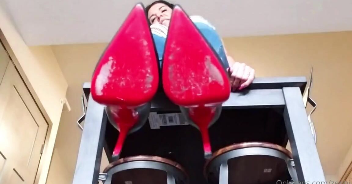 Worldgoddess Onlyfans Unfit To Lick My Shoes