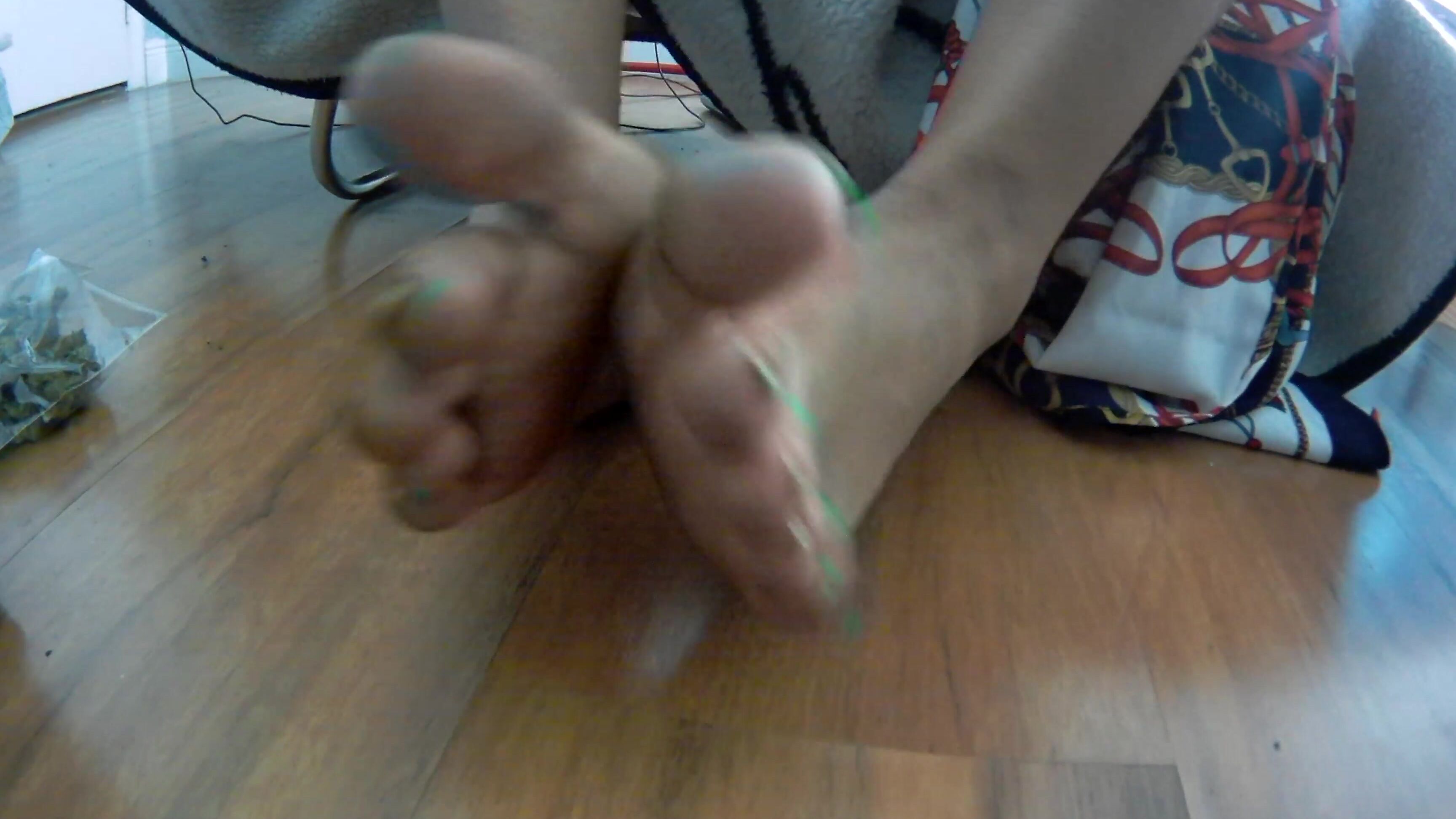 Thickprsoles Toe Admiration