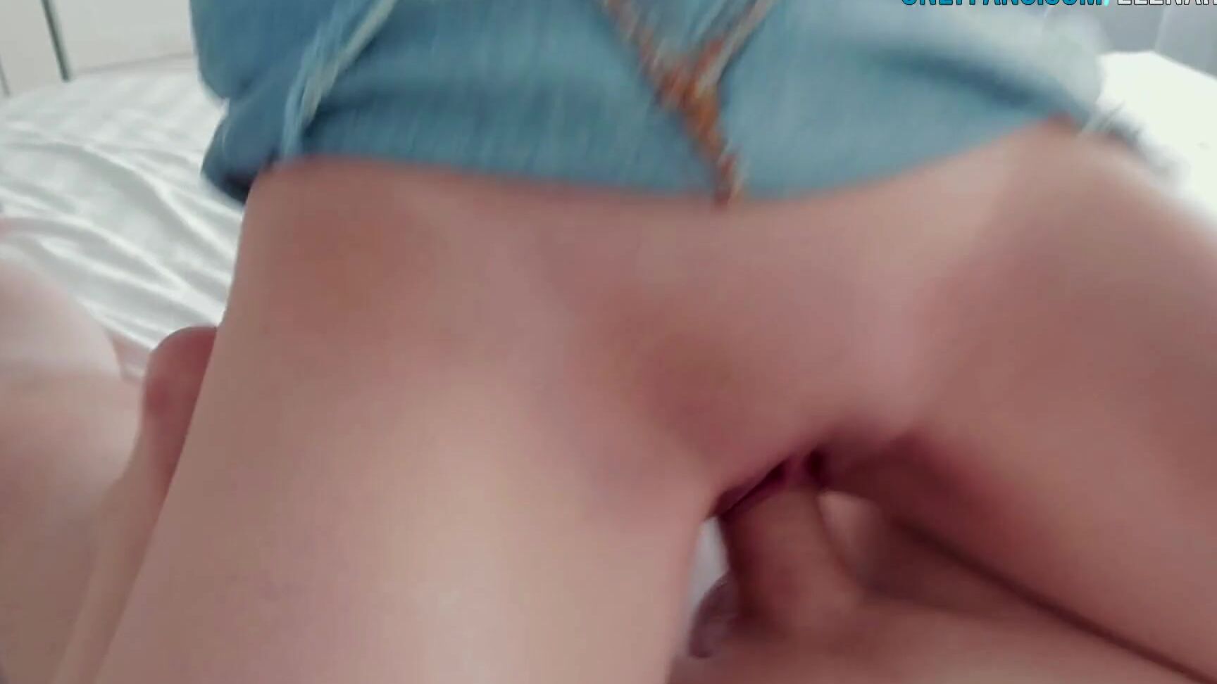 Elena Ross Возбужденная красотка Elena Ross жестко трахнула ботанистого xhamster