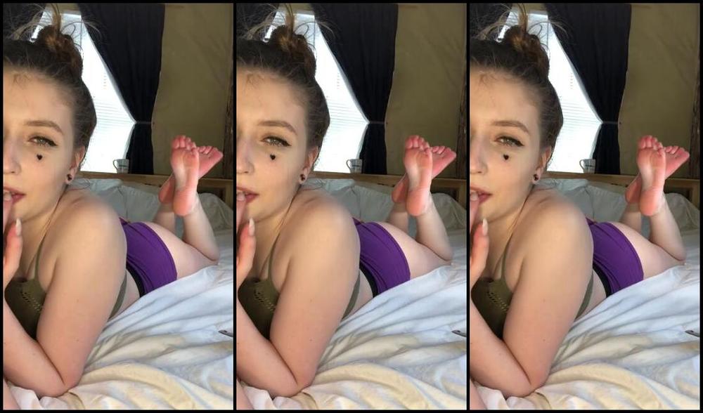 Delilah Nicknamed Footiesfeets Onlyfans The Pose A Classic It Goes Under Appreciated So Let S Give It Some Love