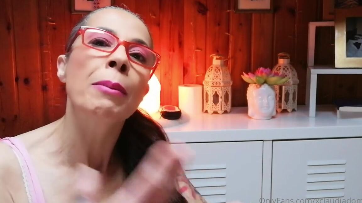 Padrona Claudia Nicknamed Xclaudiadominax Onlyfans Cari Schiavoidi Buona Sera Una Di Voi Mi Ha Chiesto Un Video Anzi Non Uno Di Voi Perch In Realt C 90405