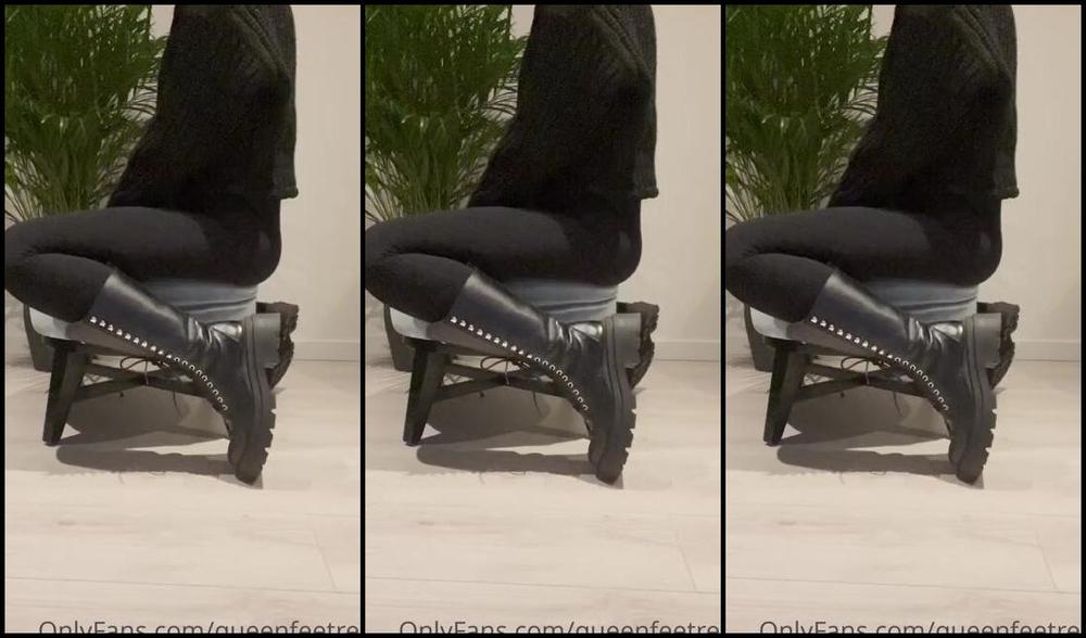 Queenfeetred Nicknamed Queenfeetred Onlyfans The Boots Makes My Feet So Sweaty