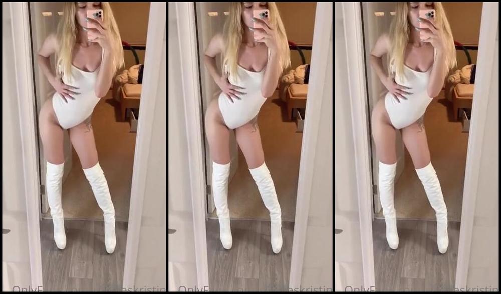 Princes Kristina Nicknamed Princeskristina Onlyfans Good Boys Put Their Tongue To Work Before They Catch A Treat Directly From My Mouth