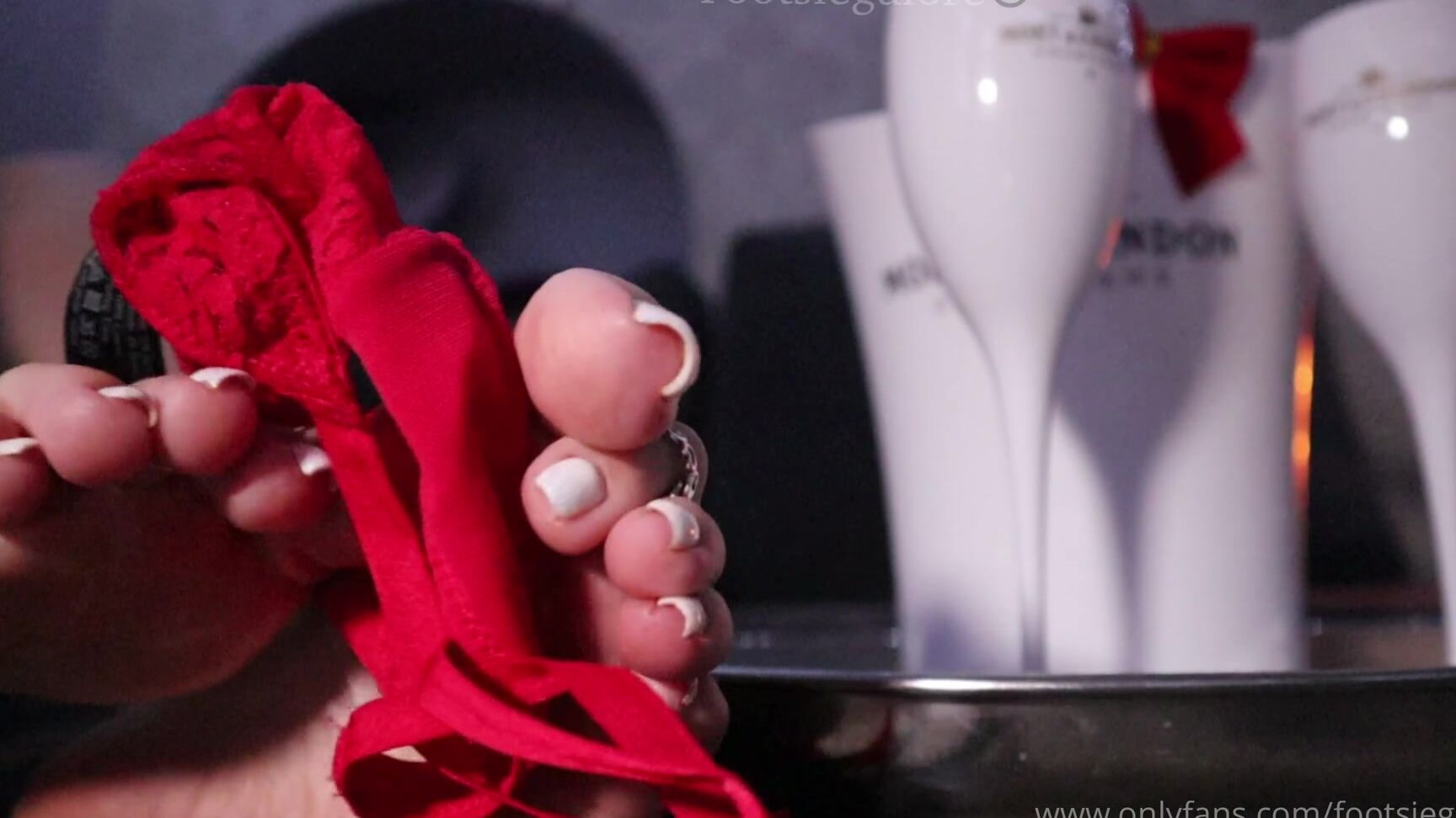 Footsiegalore Advent Day Footsie Date Night Fantasy This Is My Kinda Cozy Night In