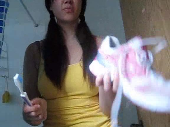 Ceara Lynch Bratty step-sister fucks with your toothbrush clips4sale