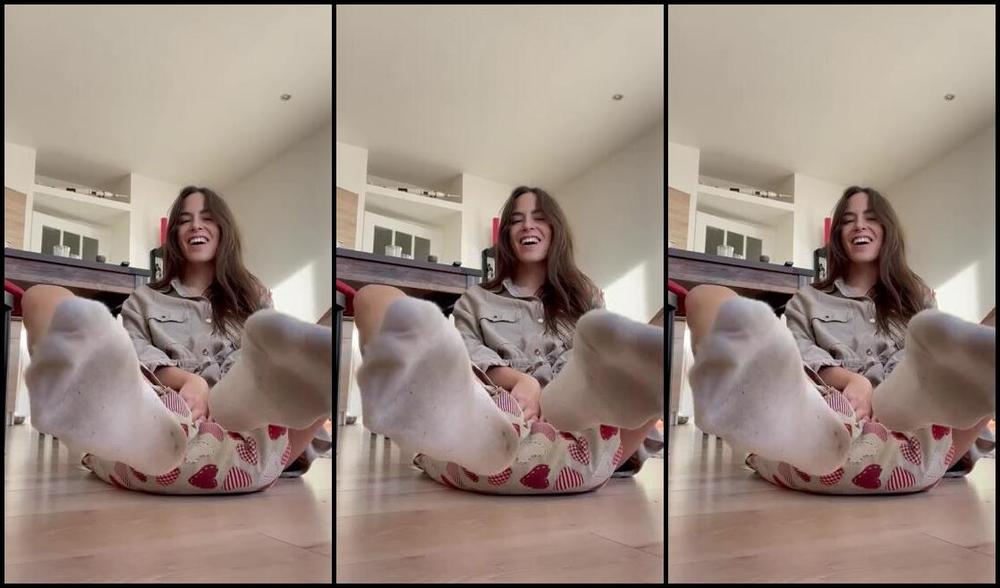 Jane Aka Janesocks7 Onlyfans Caution Smelly Socks Reveal Test Of Your Endurance For Brave Natures Only Or For Losers Wha 1