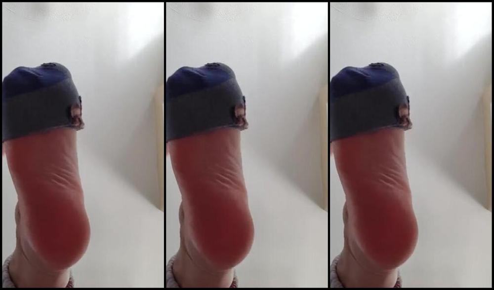 Crystal Paris Nicknamed One Lonely Foot 03 09 2025 Onlyfans Video Soles In Your Face