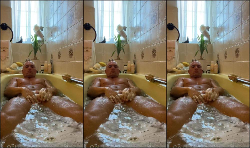 Marcuslondon Bath Time Let S Talk About What I M Doing Next