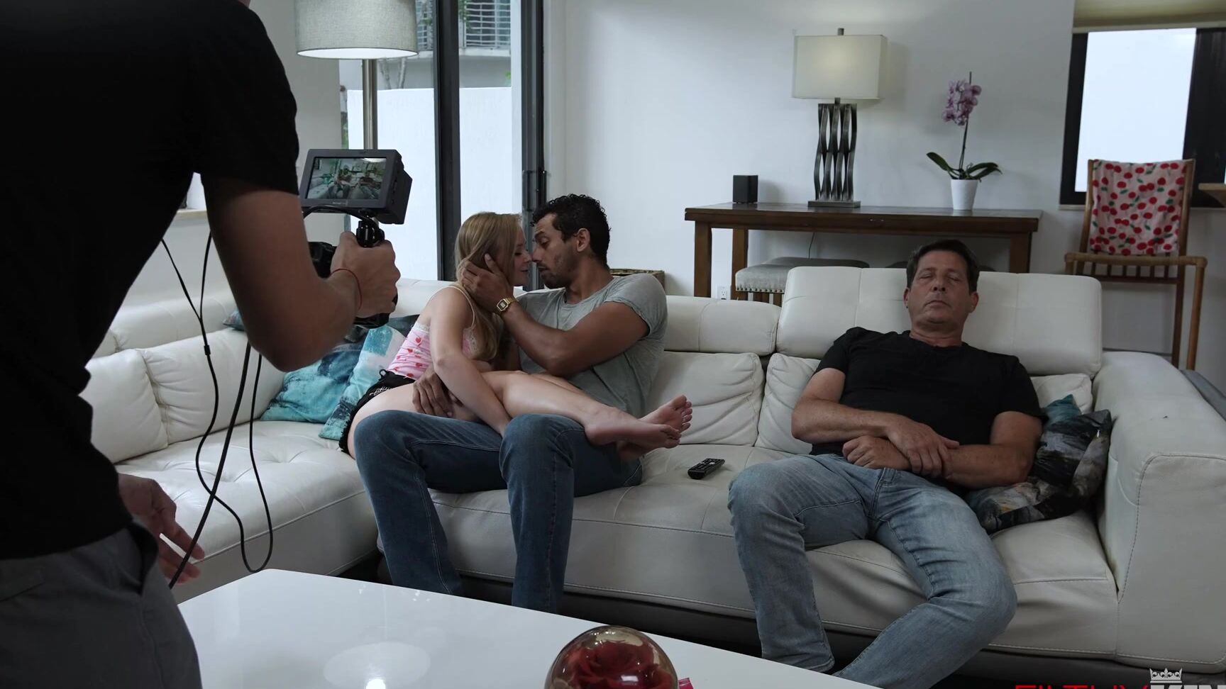 Behind The Scene, Small Tits, Backstage, Hardcore, Handjob, Blowjob, Caucasian, Straight, Big Dick, Natural Tits, Cowgirl, Deepthroat, Teen, Blonde Natalia Queen - BTS Halftime Sex Show SiteRip