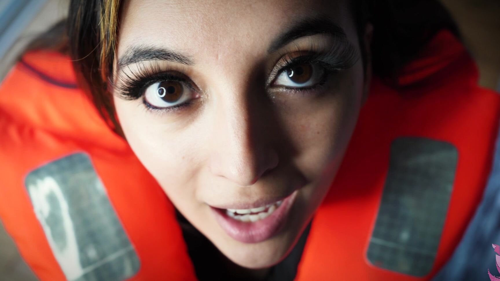 Summer Fox Rub Your Cock On My Lifejacket