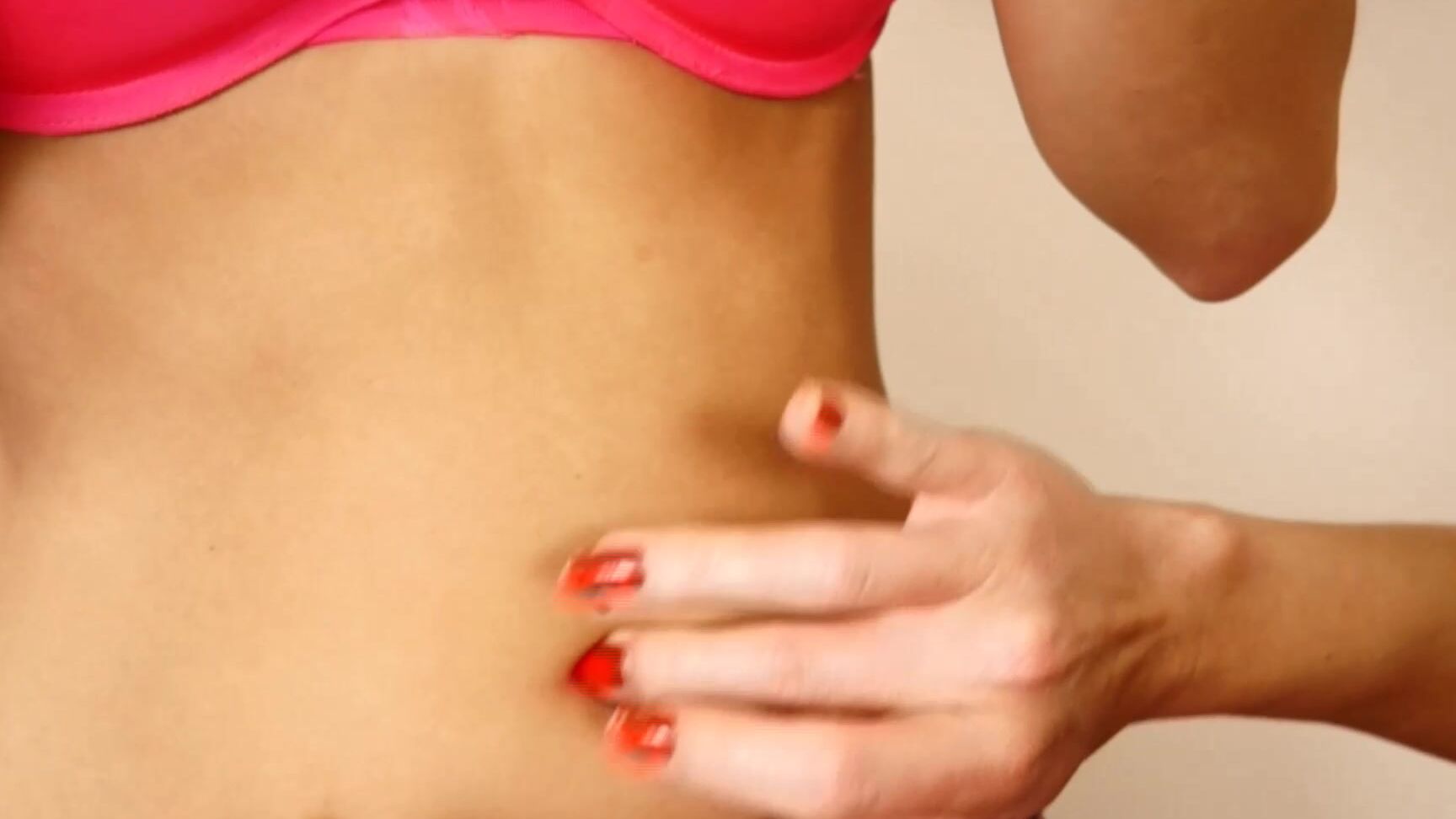 Charli And Danielles Belly Button Fun