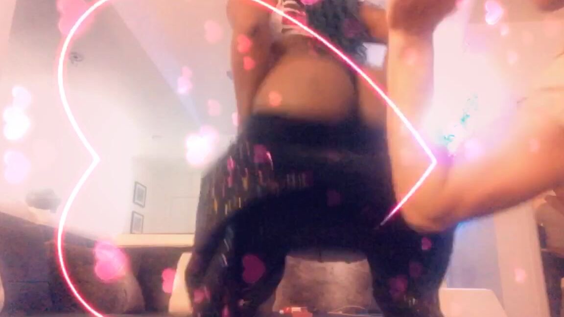 Veganheauxx 119925580 01 06 2020 Twerk Twerk Twerk