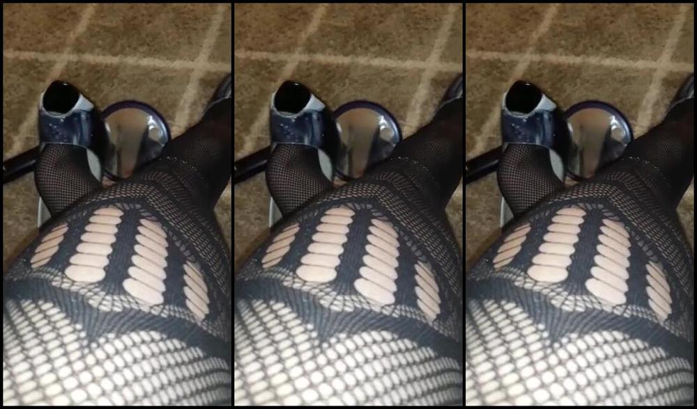 Nolove Justfeet Nicknamed Nolovejustfeet Onlyfans Happy Fishnet Friday Boys Heres Double The Pleasure Fishnets And Heel Dangling For Ur Pleasure