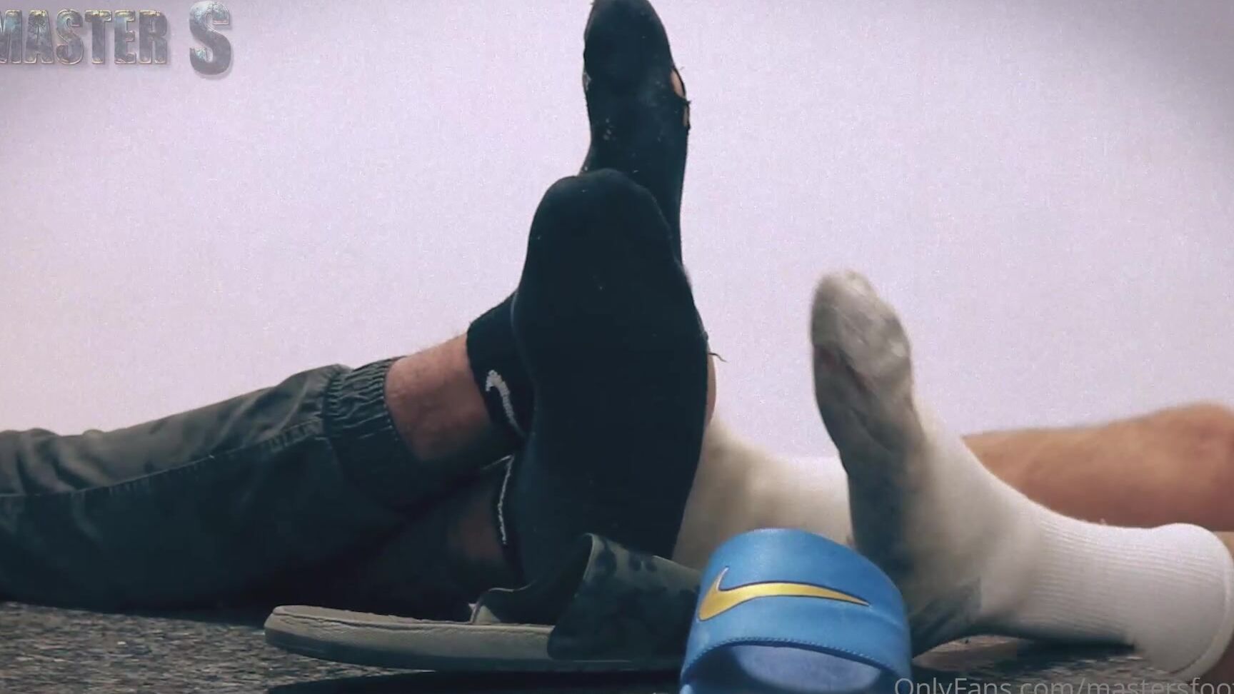 Brfootmodel 1183199351 11 02 2020 Slide And Socks For All Slaves