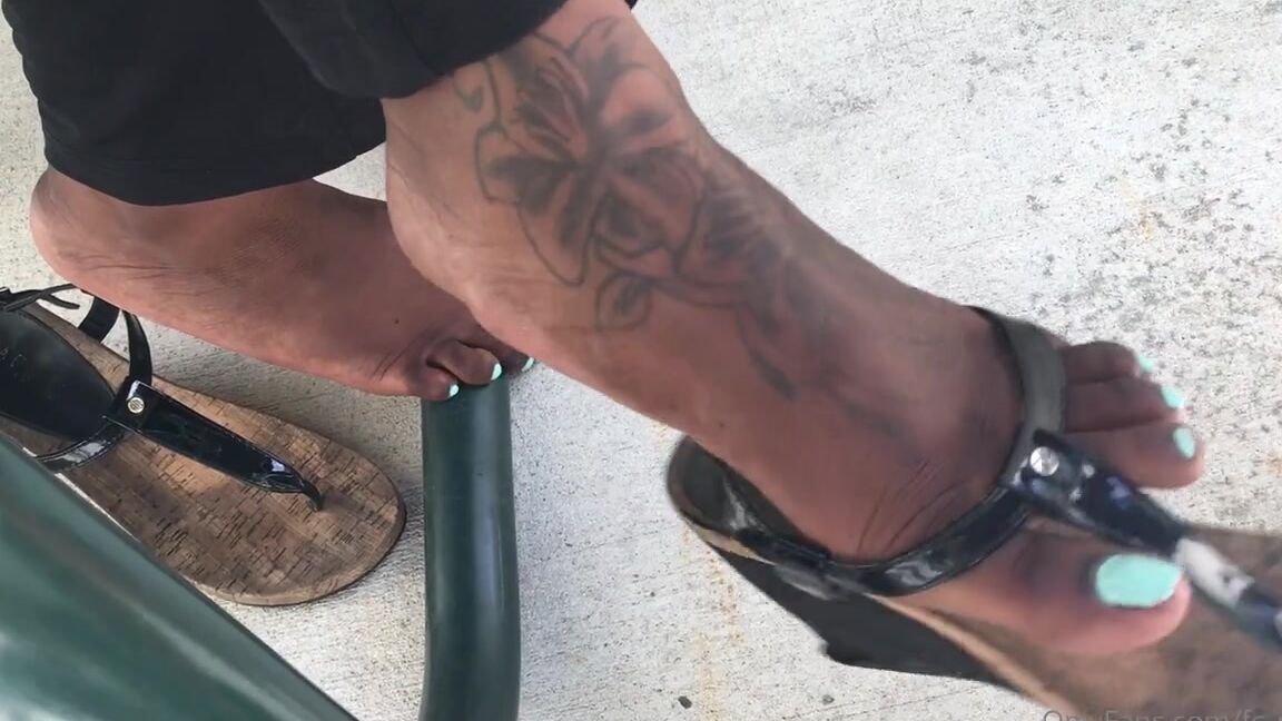 Firstclasssoles Aka Fc Soles Onlyfans 12 26 2022 Got A Miami Dade College Student To Rub My And Nut In My Pants